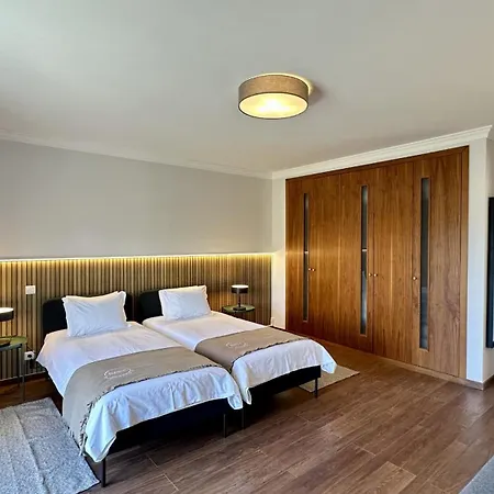 Willa Aguia - Private Pool - 10 Pax - Albufeira